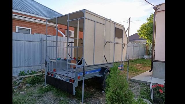 Жилой модуль вкладыш в прицеп Этапы строительства в фото