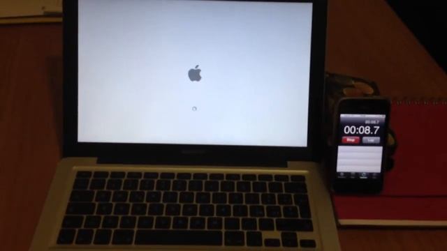 Apple MBP 13" i7 booting from a SSD disk смотреть онлайн