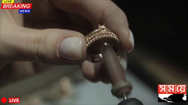 এক ধাক্কায় কমলো সোনার দাম? | Gold price in Bangladesh | ২২ ক্যারেট | সোনার দাম কত বাংলাদেশে | খবর смотреть онлайн