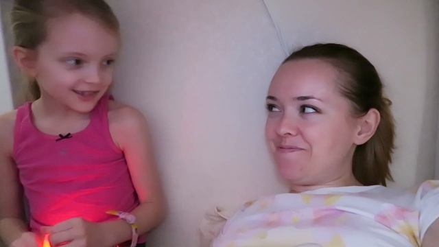 РЕШЕНО! Гнипотизеры ? Построили Домик из пледа и подушек! 3.02.19 смотреть онлайн