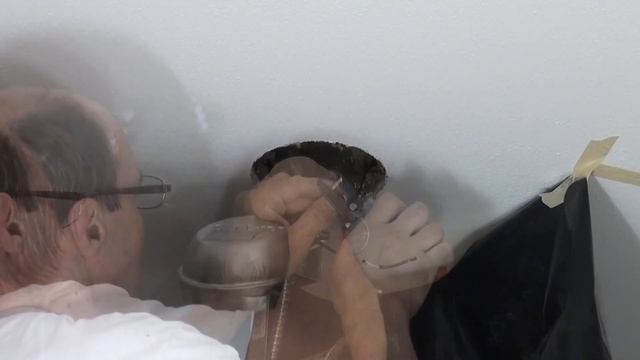 Ремонт в США. Как заменить старую лампу. смотреть онлайн