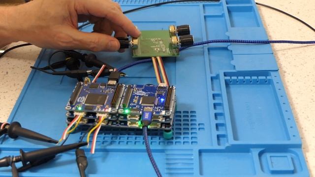 CH32V307 RISC-V + TRION T20 FPGA смотреть онлайн