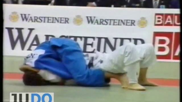JUDO 1992 European Championships: Monique van der Lee (NED) - Maria Teresa Motta (ITA) смотреть онлайн