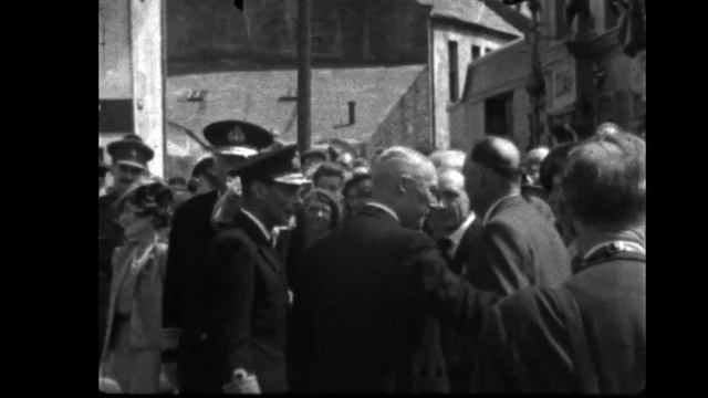 George VI and Queen Elizabeth visit to the Isle of Man, July 1945 смотреть онлайн