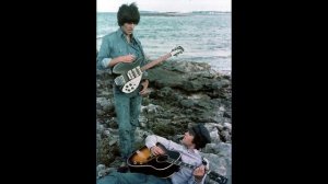 John Lennon's Rickenbacker 325c64 review (english subtitles)
