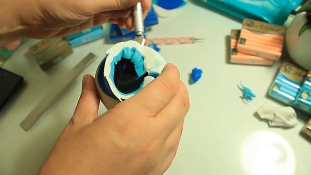 Ваза из стеклянной банки своими руками / Декор полимерной глиной / Мастер класс смотреть онлайн