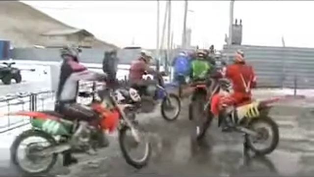 Чемпионат по зимнему мотокроссу Тюменской области 2008 смотреть онлайн