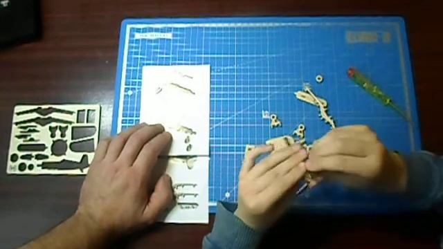 Самолетик из фанеры. Конструктор. смотреть онлайн