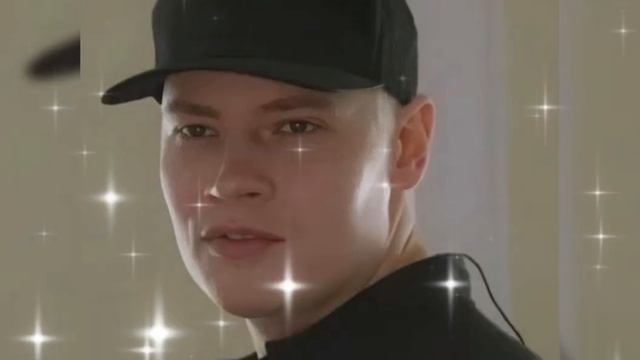 (22)... Ярослав Дронов - SHAMAN... автор и исполнитель... смотреть онлайн