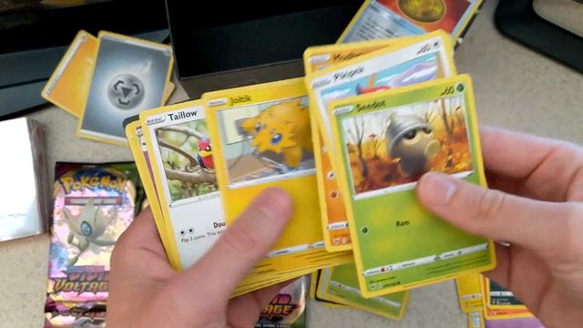 i opened a pokemon vivid voltage etb for fun смотреть онлайн