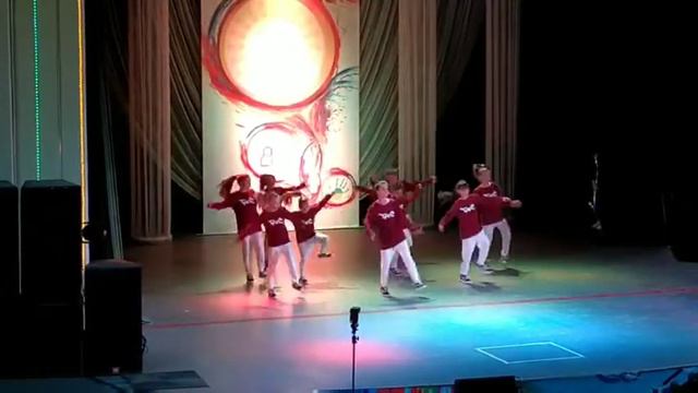 "Feel More" в Харькове. Тусим))) смотреть онлайн