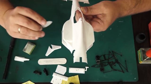 Формула 1 McLaren MP4/5B сборка часть 2 смотреть онлайн