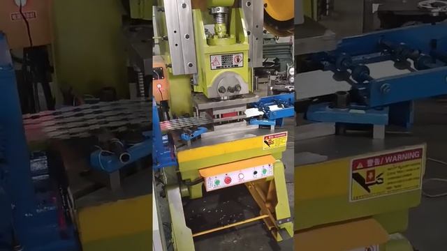 Станок для изготовления колючей проволокой Егоза под заказ #егоза #производство #оборудование #егоз смотреть онлайн