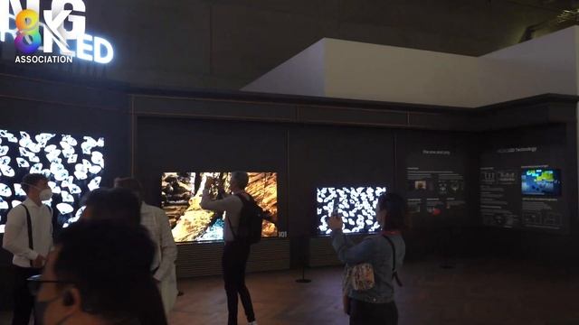 IFA Berlin 2022 - Samsung Neo QLED 8K TVs and MicroLED Wall смотреть онлайн