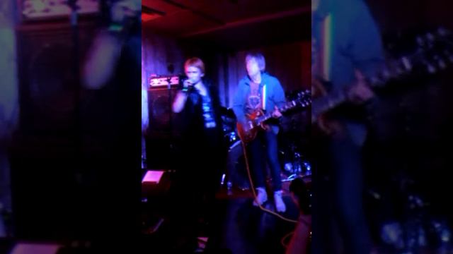 Penguins Rising with Zak Starkey on guitar смотреть онлайн