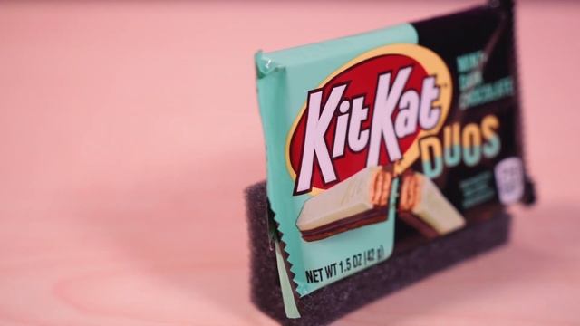 KitKat Duos Mint + Dark Chocolate