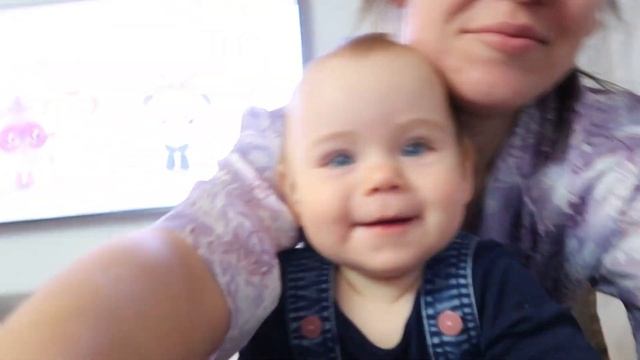 Готовимся к дню рождения/ Оторвала мишке лапу/ Распаковка одежды смотреть онлайн