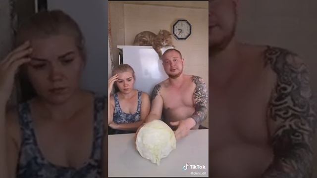 Че ты чавкаешь??? :D смотреть онлайн