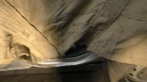 Шеви НИВА замена порогов на пофтрубу 100*100 часть 2. Одну сторону почти доварил.