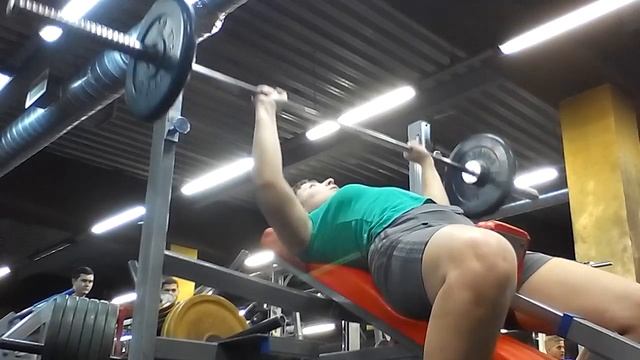 Жим под углом смотреть онлайн