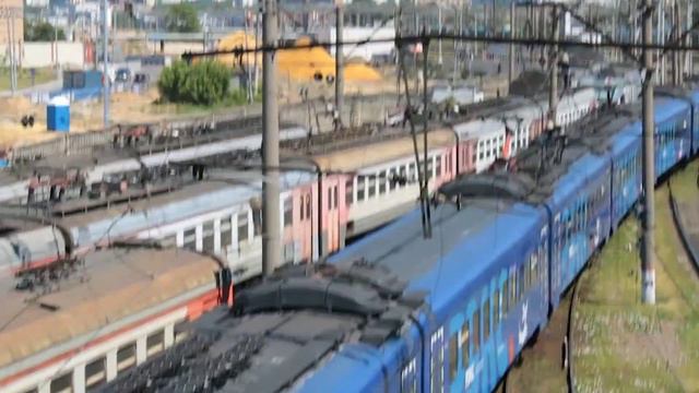 Электропоезд ЭП2Д-0033 в моторовагонном депо Перерва.