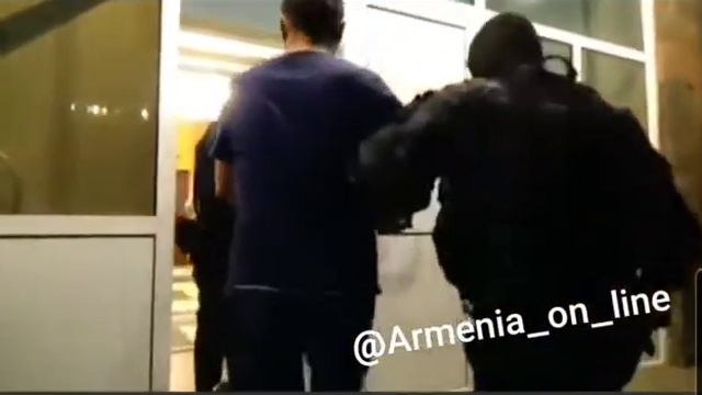 Россия выдала Армении Левона Саркисян более известного как (Алрахаци Лёвик) смотреть онлайн