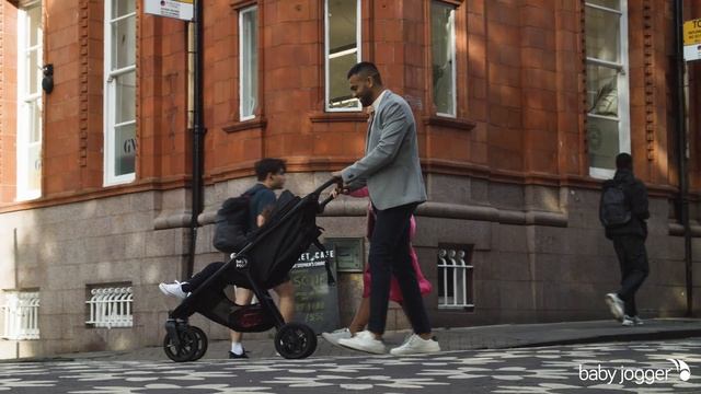 city mini® GT2 double by Baby Jogger® смотреть онлайн