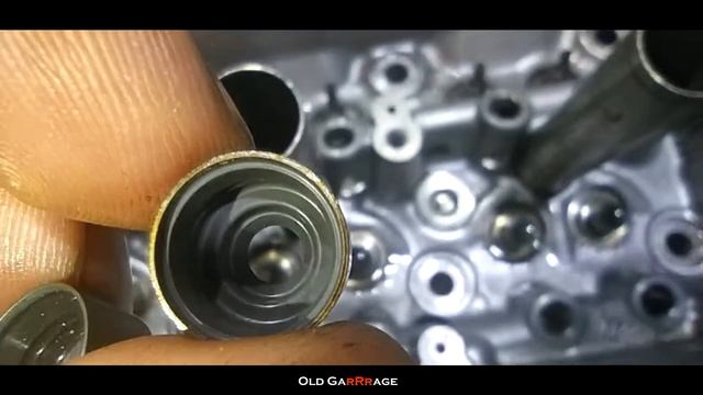 Различие сальников клапанов на двигателе Toyota V6 3GR-FSE смотреть онлайн