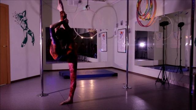 Воздушная акробатика - кольцо. Анастасия. Школа танцев в Измайлово (Первомайская, Щелковская). смотреть онлайн