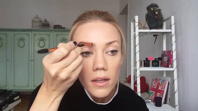 Елена Крыгина Уроки макияжа НОВЫЕ КРАСИВЫЕ АККУРАТНЫЕ БРОВИ смотреть онлайн