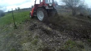 Т-25 на целине с самодельной фрезой