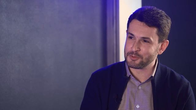 Авангардные Люди. Алексей Карпович. Проектирует дороги, живет на скоростях и экстриме. смотреть онлайн