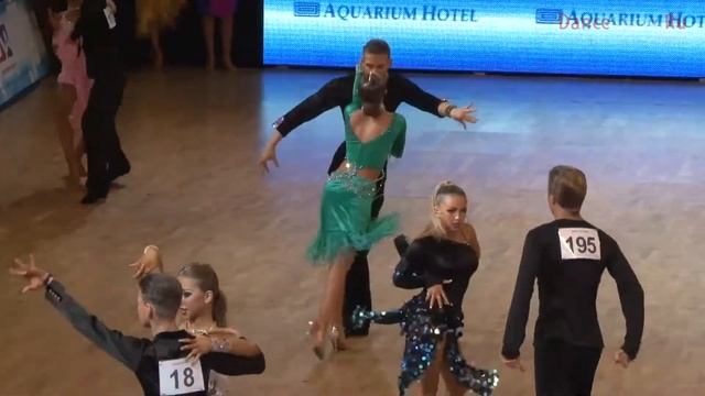 Смольников Никита - Гончарова Александра, 1/8 Cha-Cha-Cha смотреть онлайн