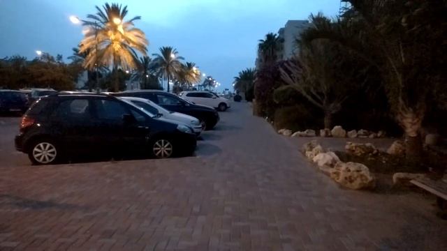 Небольшая вечерняя прогулка по Кирьят-Яму (Израиль) смотреть онлайн