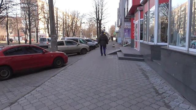 Иду в магазин музыкальных инструмантов. Мебель на окраине города. смотреть онлайн