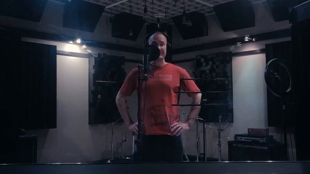 "Янтарная смола, сосновое полено..." Поэт Владимир Костров смотреть онлайн