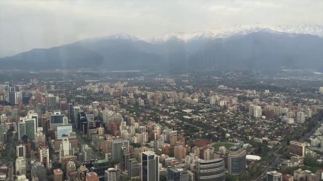 Самое высокое здание Южной Америки - Торре Гран Сантьяго в Костанера Центре смотреть онлайн