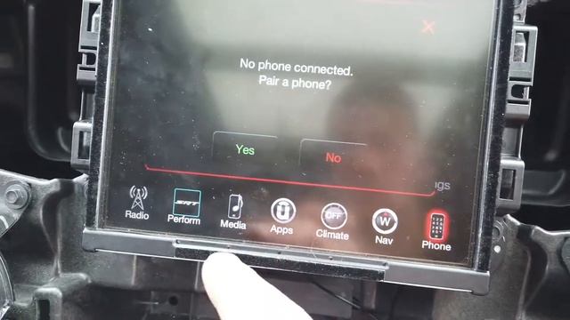 Apple CarPlay/Android Auto Jeep Grand Cherokee (Uconnect 8.4") смотреть онлайн