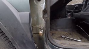 Шевроле Нива ремонт дверных петель!