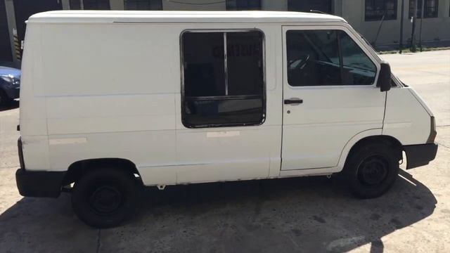 RENAULT TRAFIC 1994 - XANGO AUTOS смотреть онлайн