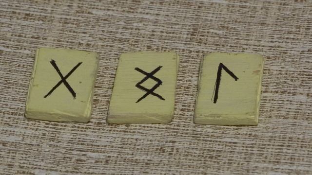 ВОДОЛЕЙ С 21 ПО 30 АПРЕЛЯ ГАДАНИЕ НА РУНАХ смотреть онлайн