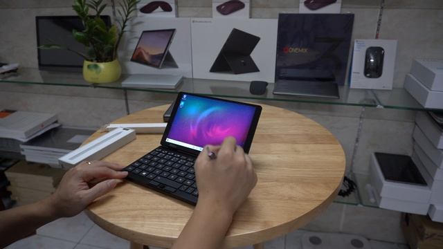 Trên  Tay Chiếc Mini Laptop Siêu Mạnh One Mix 3 Pro  Chio 10210Y/16G/512G Ram