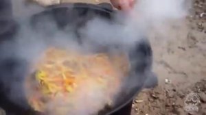 Как в узбекских семьях готовят настоящий плов