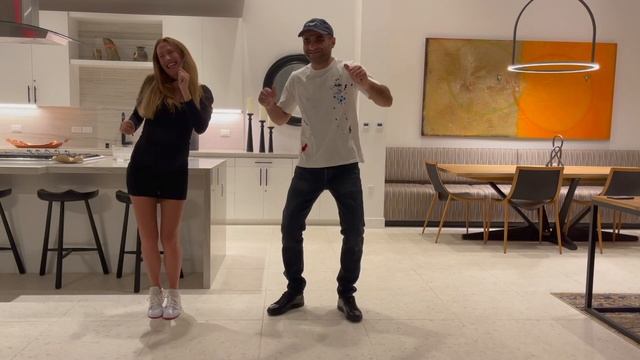 Я беременна! Как оригинально сообщить о беременности ? Беременный танец смотреть онлайн