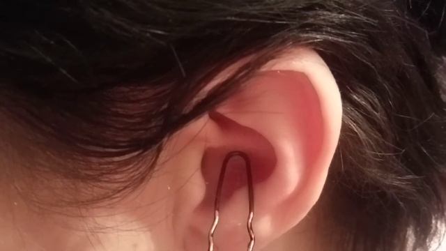 ПЕРХОТЬ В УХЕ смотреть онлайн