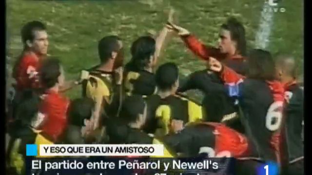 A puñetazos en el Peñarol-Newell's смотреть онлайн