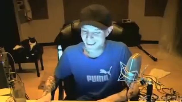 deadmau5 discovers Chris James on Twitter for The Veldt March 20, 2012 смотреть онлайн