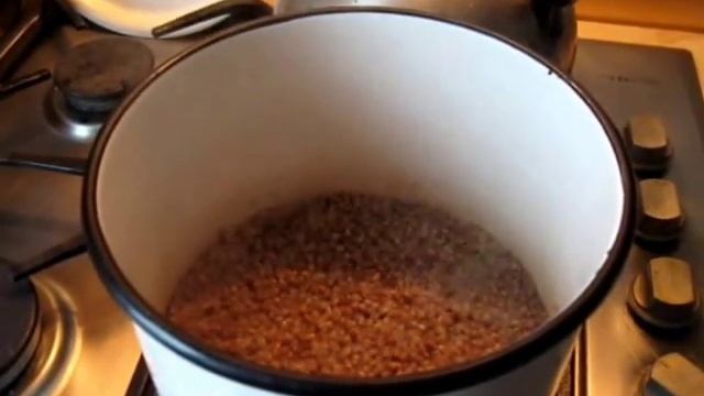 Легкий завтрак после застолья ( каша гречневая с молоком) смотреть онлайн
