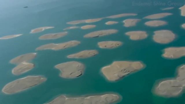 Why Dubai's Man Made Islands Are Still Empty? || 14-Billion Dollars Project смотреть онлайн