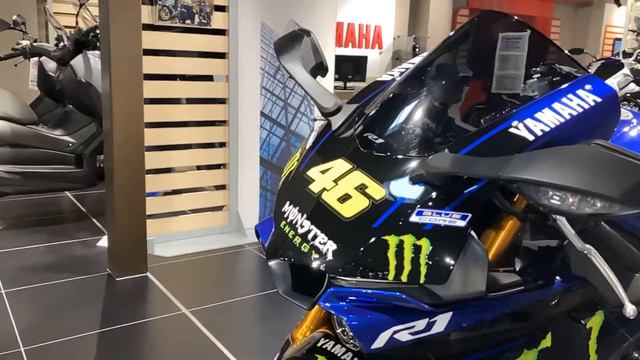 YAMAHA YZF R1 MONSTER 2019 смотреть онлайн